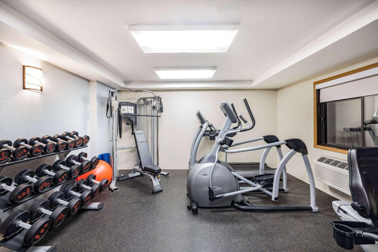 Americinn By Wyndham Duluth South Proctor Black Woods Event Ctr Eksteriør bilde
