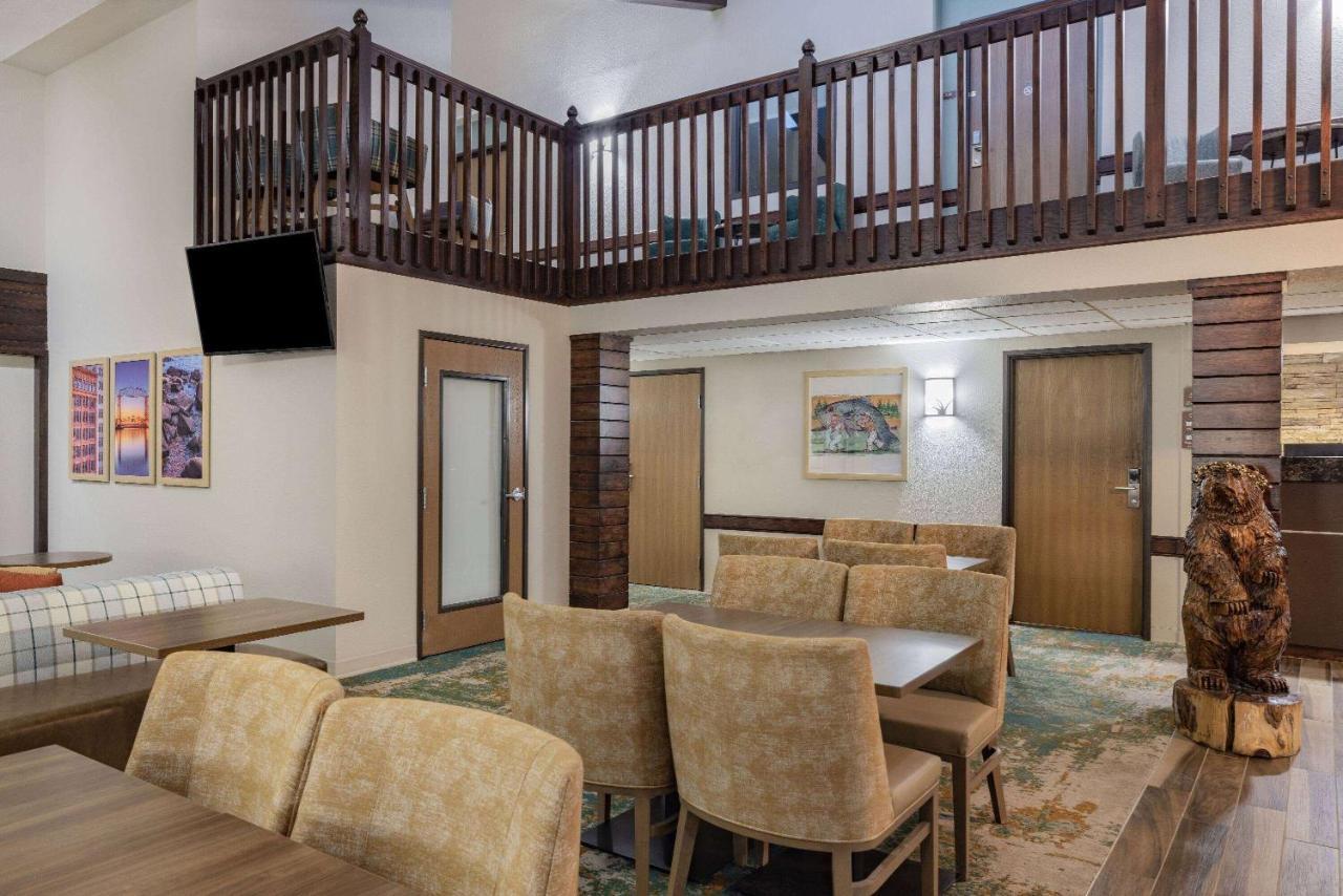Americinn By Wyndham Duluth South Proctor Black Woods Event Ctr Eksteriør bilde